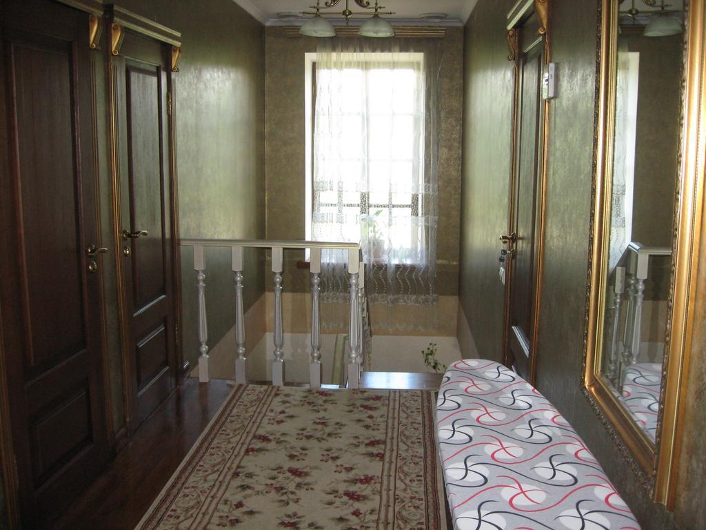 Guesthouse Grand Canyon Kamjanez-Podilskyj Exterior foto
