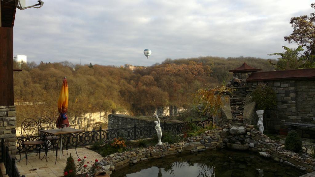 Guesthouse Grand Canyon Kamjanez-Podilskyj Exterior foto