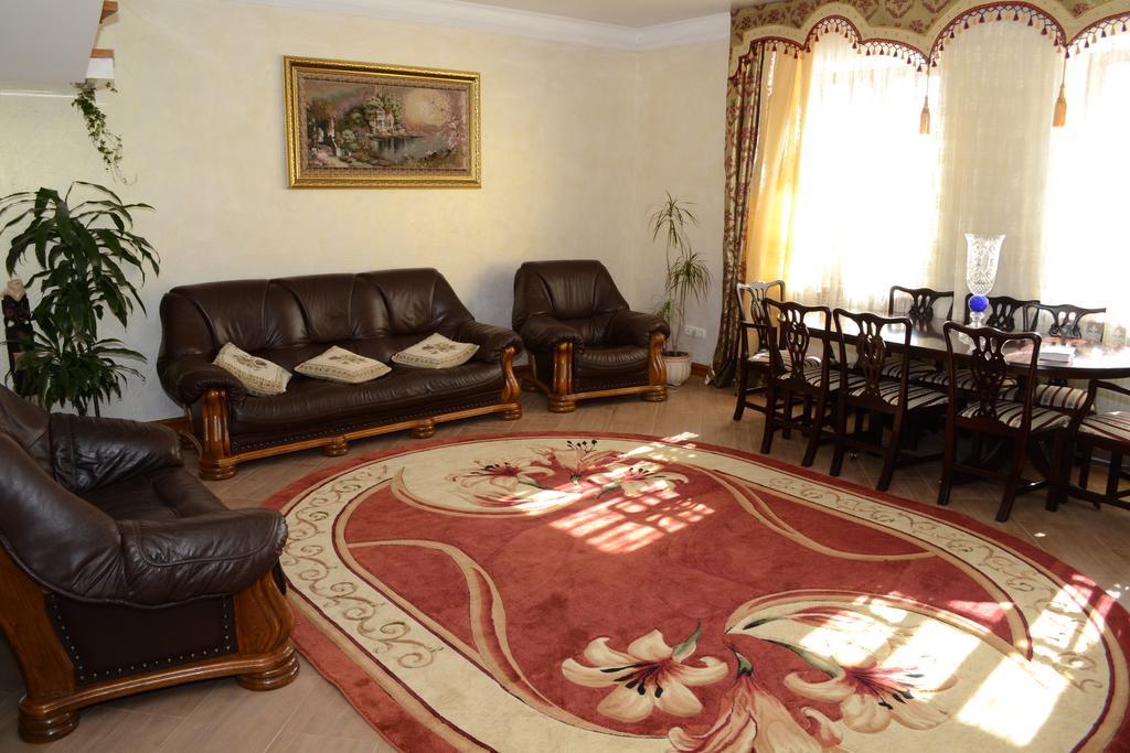 Guesthouse Grand Canyon Kamjanez-Podilskyj Exterior foto